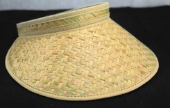 Nón xếp hoa, nón kết từ cỏ bàng