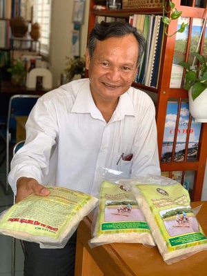Gạo lúa mùa Tư Việt